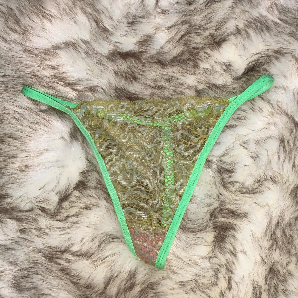 3/$15 Lime Green V- String Panty💚